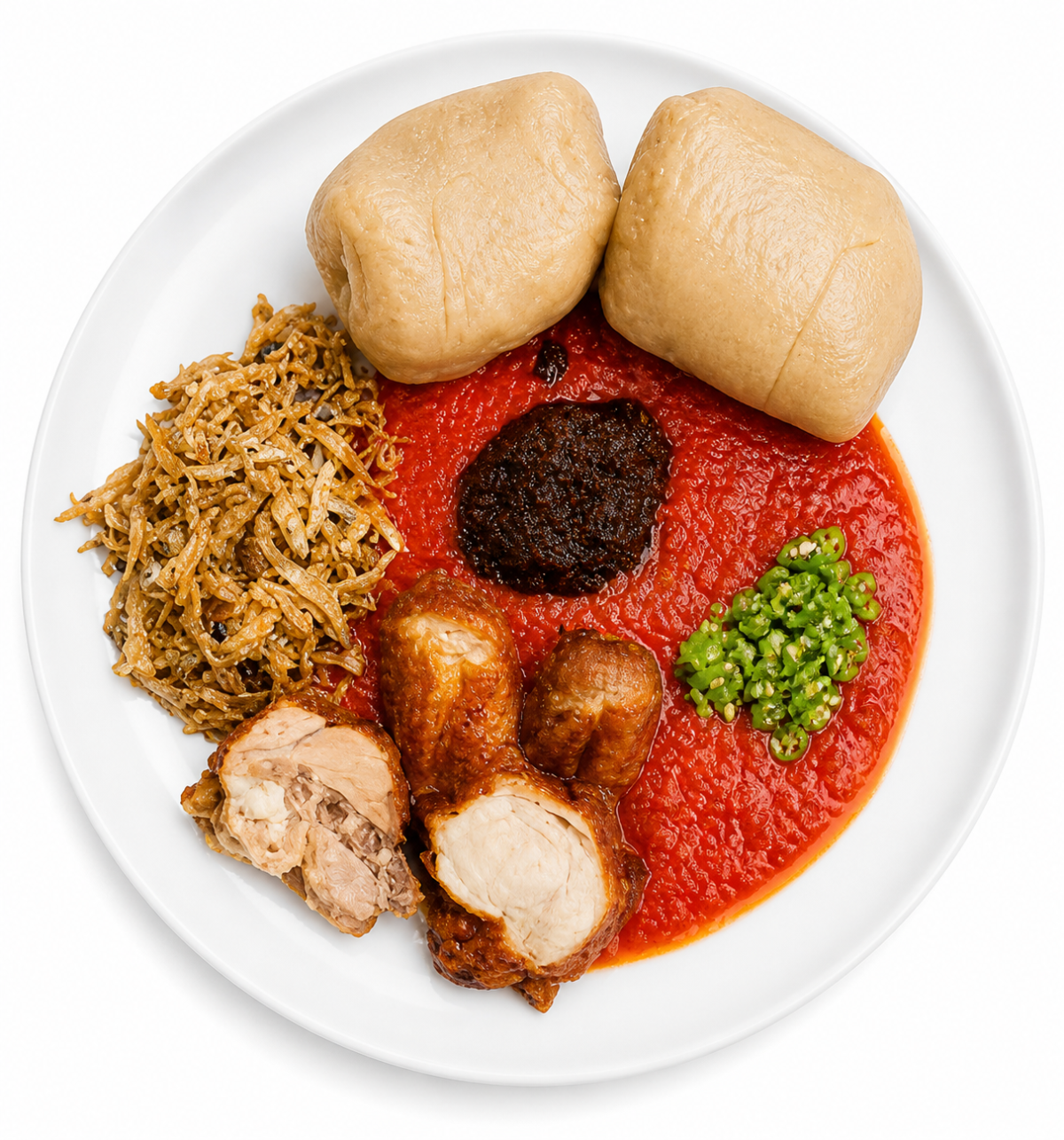 Doukounou servi avec sauce et accompagnement traditionnel
